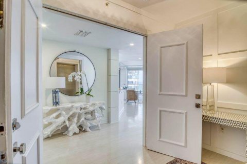 Condo in Juno Beach, Florida, 3 bedrooms № 2242319 - photo 27