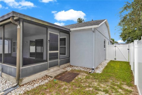 House in Clermont, Florida 3 bedrooms, 116.5 sq.m. № 2220851 - photo 25