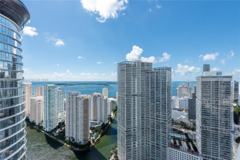 Condo in Miami, Florida, 3 bedrooms  № 1889656 - photo 3