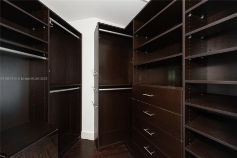 Condo in Miami, Florida, 3 bedrooms  № 1889656 - photo 19