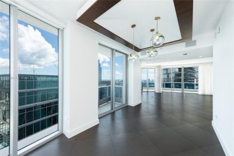 Condo in Miami, Florida, 3 bedrooms  № 1889656 - photo 10