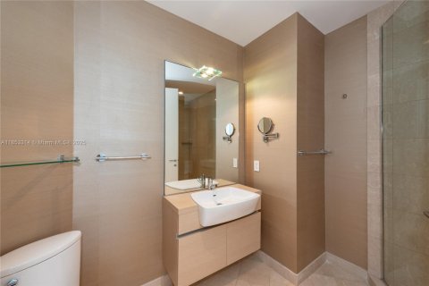 Condo in Miami, Florida, 3 bedrooms  № 1889656 - photo 30