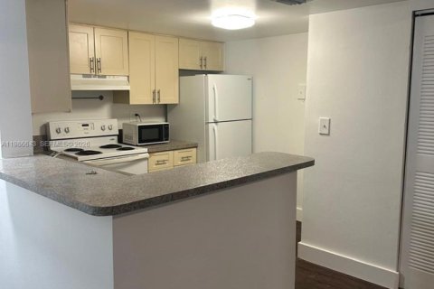 Condominio en venta en Sunrise, Florida, 3 dormitorios, 112.97 m2 № 2048402 - foto 16