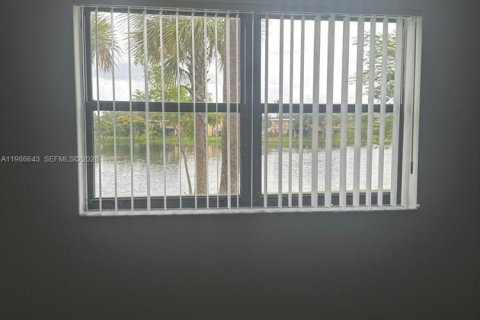 Condominio en venta en Sunrise, Florida, 3 dormitorios, 112.97 m2 № 2048402 - foto 27