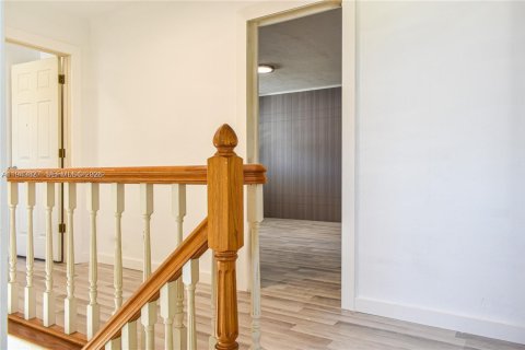 Купить виллу или дом в Майами, Флорида 3 спальни, 157.93м2, № 2080151 - фото 12
