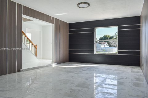 Купить виллу или дом в Майами, Флорида 3 спальни, 157.93м2, № 2080151 - фото 11
