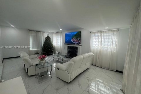 Купить виллу или дом в Майами, Флорида 3 спальни, 157.93м2, № 2080151 - фото 8