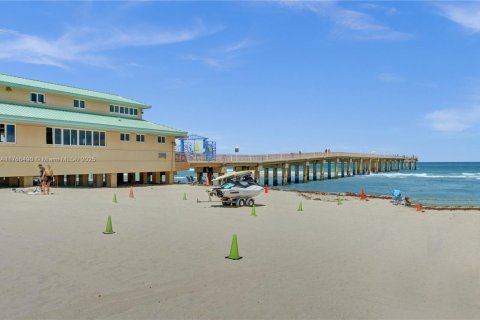 Copropriété à vendre à Sunny Isles Beach, Floride: 2 chambres, 135.64 m2 № 1979705 - photo 29