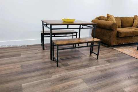 Condominio en venta en Hollywood, Florida, 1 dormitorio, 65.96 m2 № 2020666 - foto 6