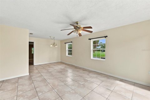 Villa ou maison à vendre à Ruskin, Floride: 3 chambres, 152.17 m2 № 2405534 - photo 7