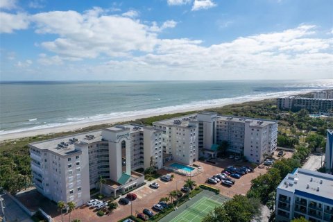 Copropriété à vendre à Cocoa Beach, Floride: 3 chambres, 188.31 m2 № 1734223 - photo 2