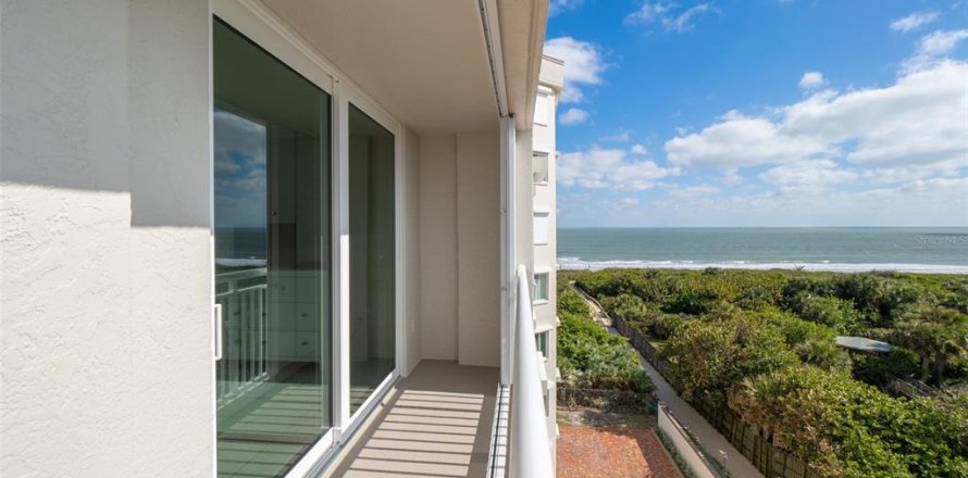 Condo à Cocoa Beach, Floride, 3 chambres  № 1734223
