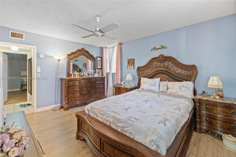 Copropriété à vendre à Lauderdale Lakes, Floride: 2 chambres, 93.83 m2 № 1863129 - photo 16