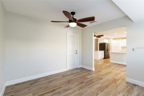 House in North Port, Florida 3 bedrooms, 122.63 sq.m. № 1837831 - photo 18