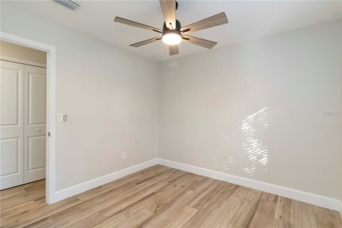 House in North Port, Florida 3 bedrooms, 122.63 sq.m. № 1837831 - photo 23