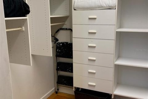Купить виллу или дом в Палм-Харбор, Флорида 11 комнат, 180.6м2, № 2228265 - фото 16