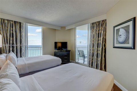 Copropriété à vendre à Sunny Isles Beach, Floride: 2 chambres, 136.57 m2 № 2049873 - photo 4