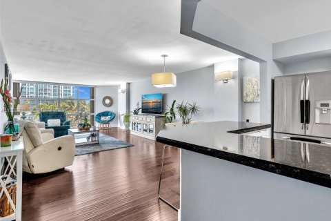 Купить кондоминиум в Майами-Бич, Флорида 2 спальни, 167.69м2, № 2023881 - фото 3