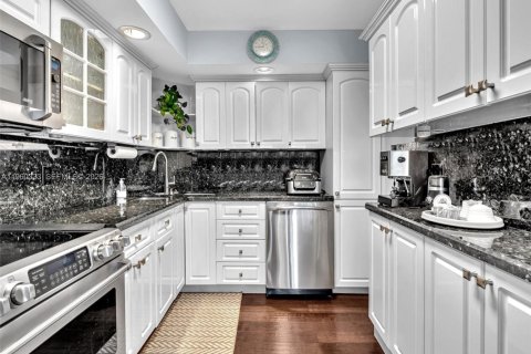 Купить кондоминиум в Майами-Бич, Флорида 2 спальни, 167.69м2, № 2023881 - фото 8