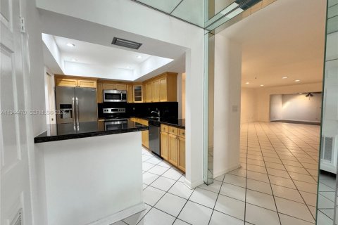 Condominio en alquiler en Hollywood, Florida, 3 dormitorios, 187.66 m2 № 2001049 - foto 30