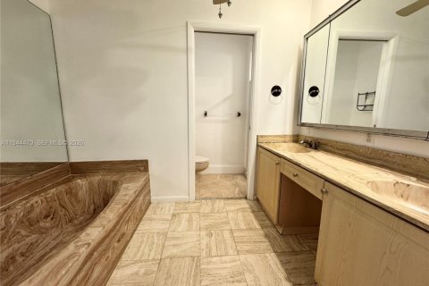 Condominio en alquiler en Hollywood, Florida, 3 dormitorios, 187.66 m2 № 2001049 - foto 25