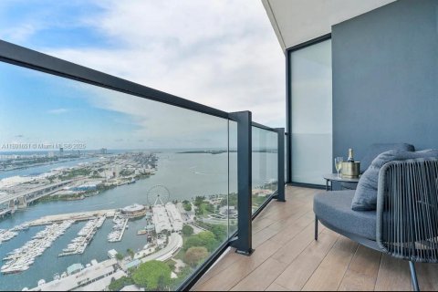 Condominio en alquiler en Miami, Florida, 2 dormitorios, 111.67 m2 № 1748415 - foto 3