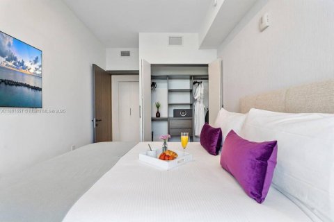 Condominio en alquiler en Miami, Florida, 2 dormitorios, 111.67 m2 № 1748415 - foto 14