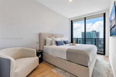 Condominio en alquiler en Miami, Florida, 2 dormitorios, 111.67 m2 № 1748415 - foto 17