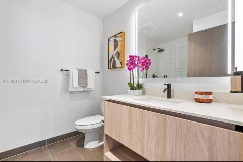 Condominio en alquiler en Miami, Florida, 2 dormitorios, 111.67 m2 № 1748415 - foto 19