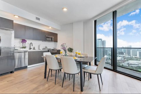 Condominio en alquiler en Miami, Florida, 2 dormitorios, 111.67 m2 № 1748415 - foto 8
