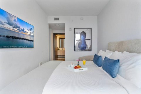 Condominio en alquiler en Miami, Florida, 2 dormitorios, 111.67 m2 № 1748415 - foto 18
