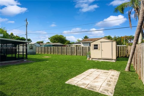 House in Cutler Bay, Florida 3 bedrooms, 145.39 sq.m. № 1779723 - photo 26