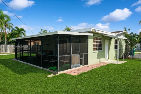 House in Cutler Bay, Florida 3 bedrooms, 145.39 sq.m. № 1779723 - photo 29