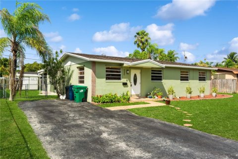 House in Cutler Bay, Florida 3 bedrooms, 145.39 sq.m. № 1779723 - photo 5