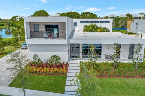Купить виллу или дом в Уэстон, Флорида 5 спален, 498.7м2, № 1954242 - фото 2