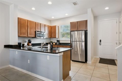 Adosado en venta en Kissimmee, Florida, 2 dormitorios, 125.42 m2 № 2217895 - foto 11