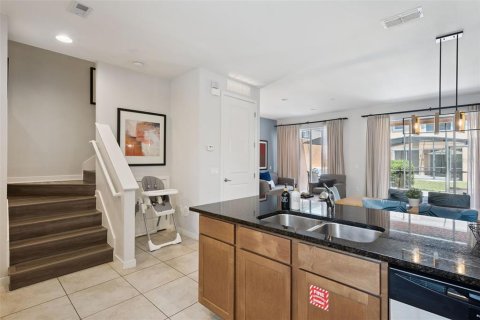 Adosado en venta en Kissimmee, Florida, 2 dormitorios, 125.42 m2 № 2217895 - foto 14