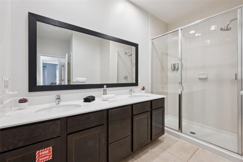 Adosado en venta en Kissimmee, Florida, 2 dormitorios, 125.42 m2 № 2217895 - foto 21
