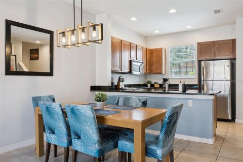 Adosado en venta en Kissimmee, Florida, 2 dormitorios, 125.42 m2 № 2217895 - foto 9