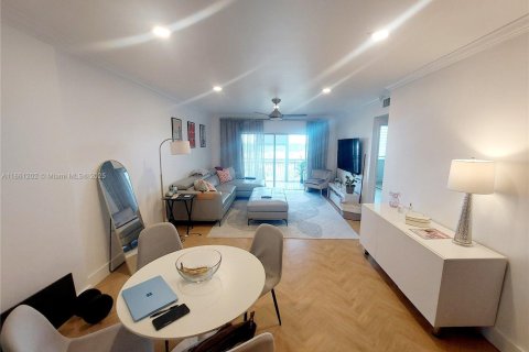 Купить кондоминиум в Холливуд, Флорида 1 спальня, 78.41м2, № 1891422 - фото 8