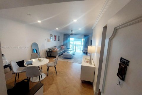 Купить кондоминиум в Холливуд, Флорида 1 спальня, 78.41м2, № 1891422 - фото 19