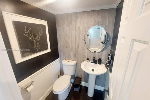 Купить кондоминиум в Холливуд, Флорида 1 спальня, 78.41м2, № 1891422 - фото 15