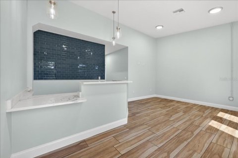 Immobilier commercial à louer à Palm Coast, Floride: 146.6 m2 № 2142413 - photo 7