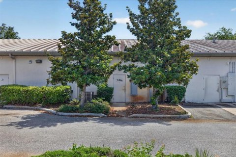 Immobilier commercial à louer à Palm Coast, Floride: 146.6 m2 № 2142413 - photo 26