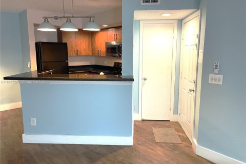 Condominio en venta en Sunrise, Florida, 2 dormitorios, 98.94 m2 № 1880319 - foto 11