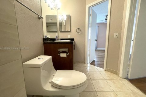 Condominio en venta en Sunrise, Florida, 2 dormitorios, 98.94 m2 № 1880319 - foto 27