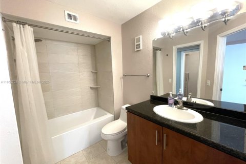 Condominio en venta en Sunrise, Florida, 2 dormitorios, 98.94 m2 № 1880319 - foto 26