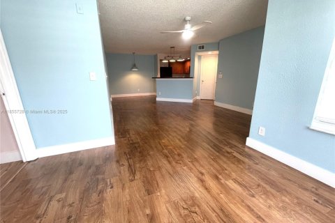Condominio en venta en Sunrise, Florida, 2 dormitorios, 98.94 m2 № 1880319 - foto 15