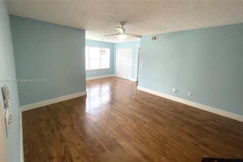 Condominio en venta en Sunrise, Florida, 2 dormitorios, 98.94 m2 № 1880319 - foto 4