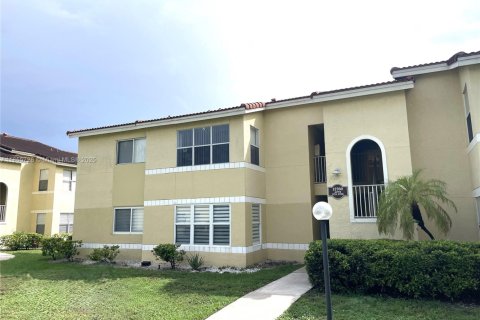Condominio en venta en Sunrise, Florida, 2 dormitorios, 98.94 m2 № 1880319 - foto 1